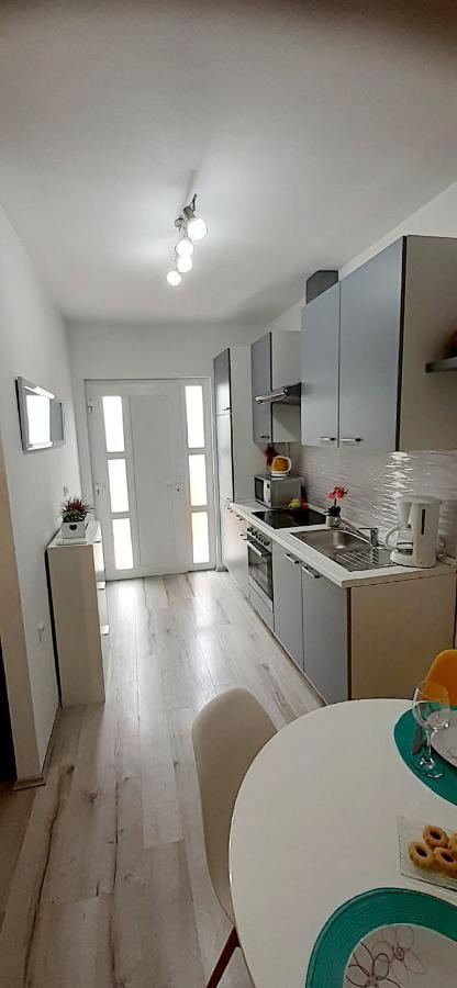 Lennida Studio Apartman With Free Parking Kavran Экстерьер фото