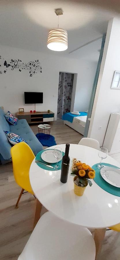 Lennida Studio Apartman With Free Parking Kavran Экстерьер фото