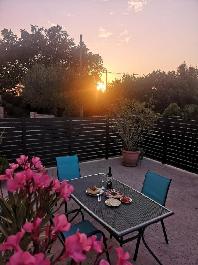 Lennida Studio Apartman With Free Parking Kavran Экстерьер фото